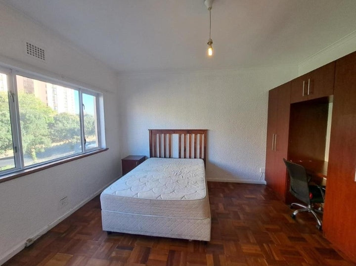 Flat to rent Rosebank