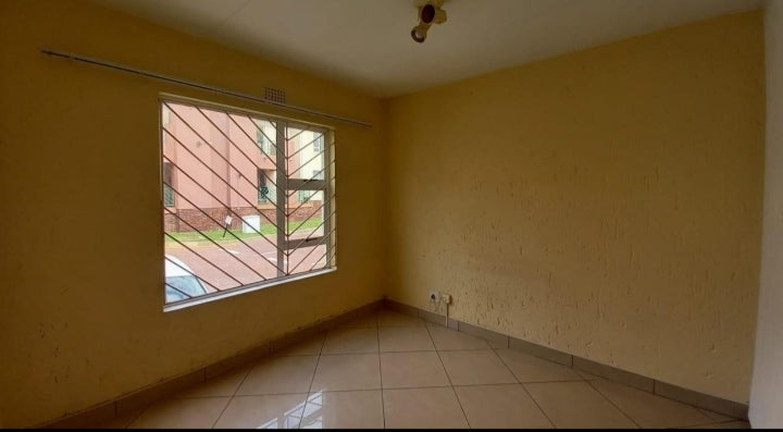 Flat To Rent In Winchester Hills