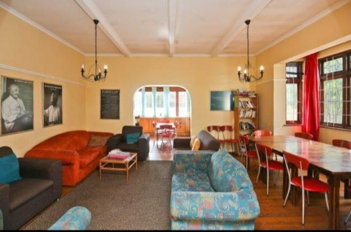 Flat To Rent In Rosebank