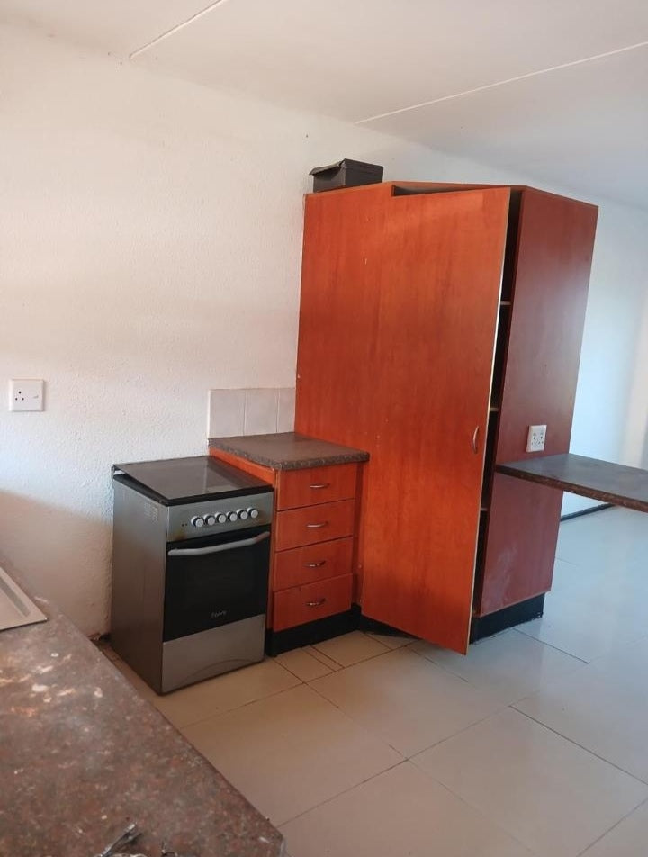 Flat To Rent In Montclair