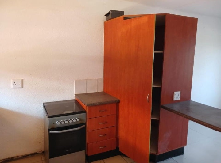 Flat To Rent In Montclair