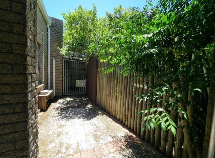 Flat To Rent In Kempenville