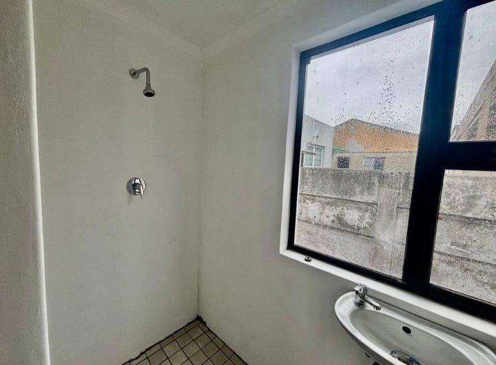 Flat To Rent In Elsies River