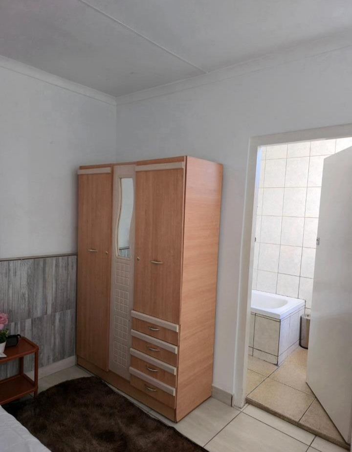 Flat To Rent In Orange Grove