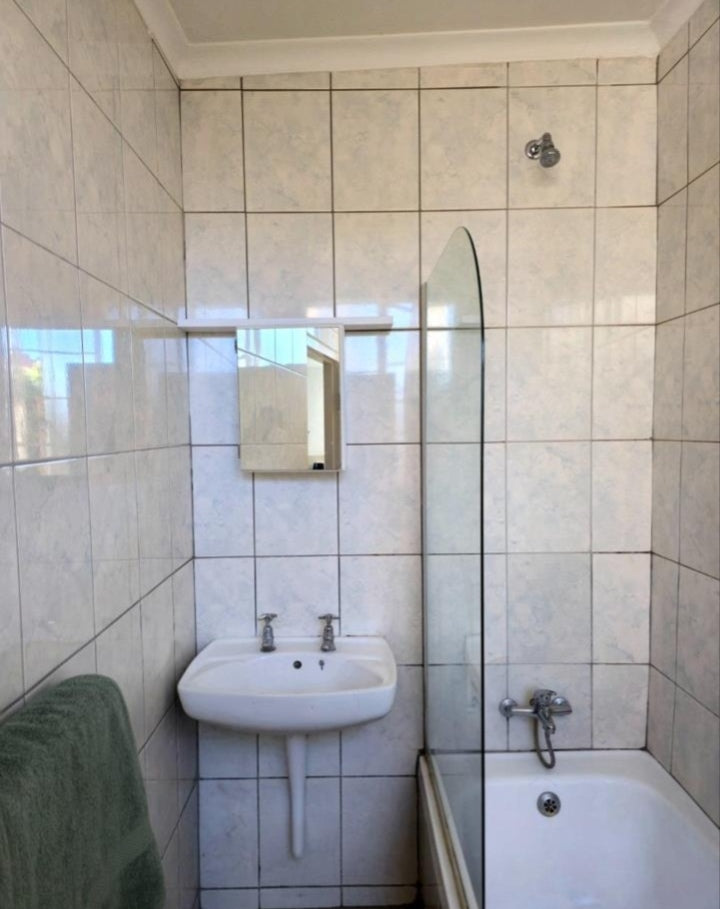 Flat To Rent In Orange Grove