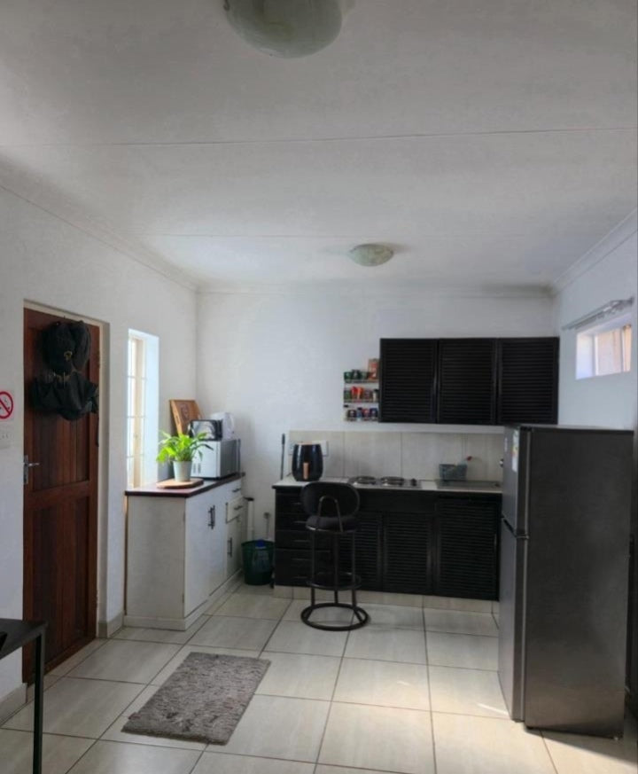 Flat To Rent In Orange Grove