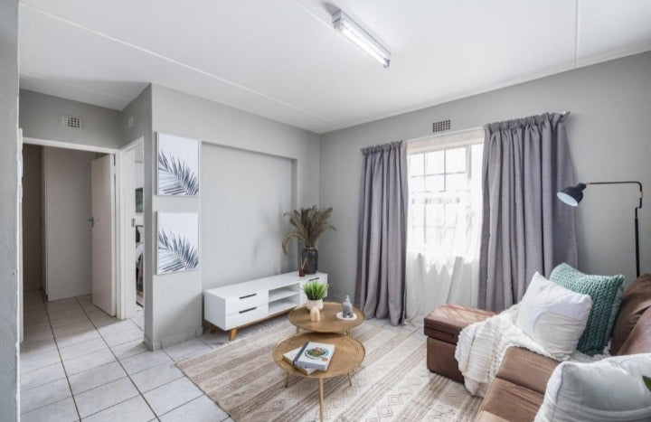 Flat To Rent In Sky City