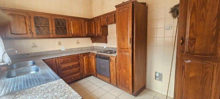 Flat To Rent Essenwood