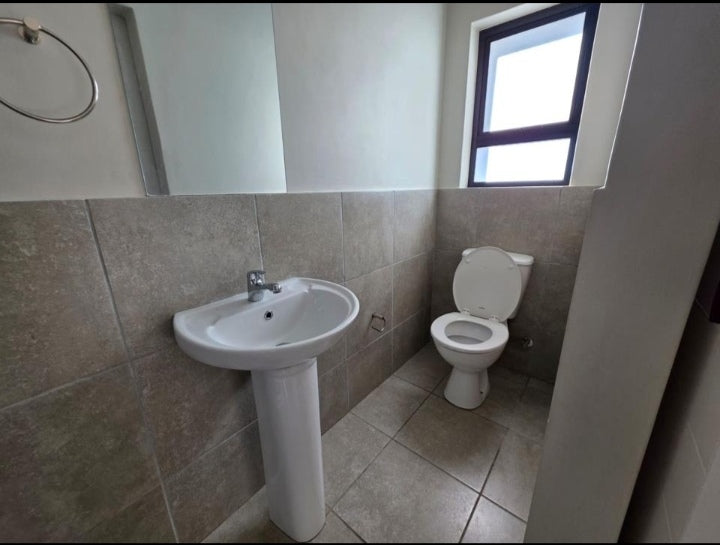 Flat To Rent In Bracken fell South