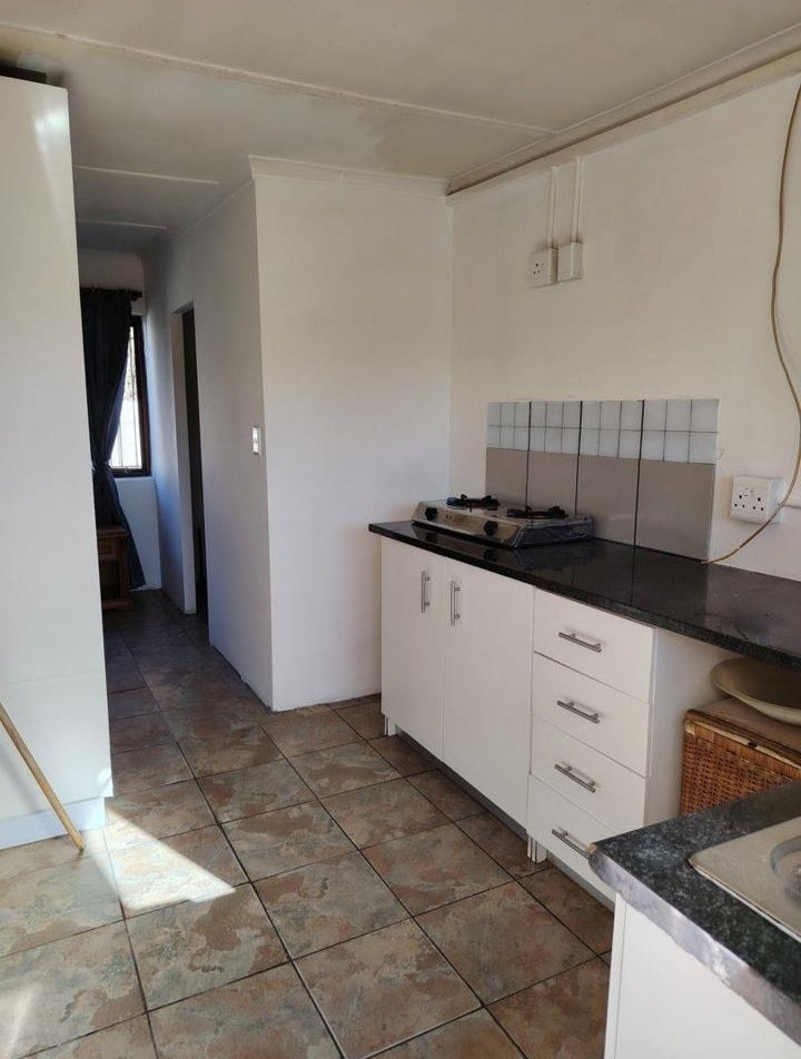 Flat To Rent In Peerlees Park