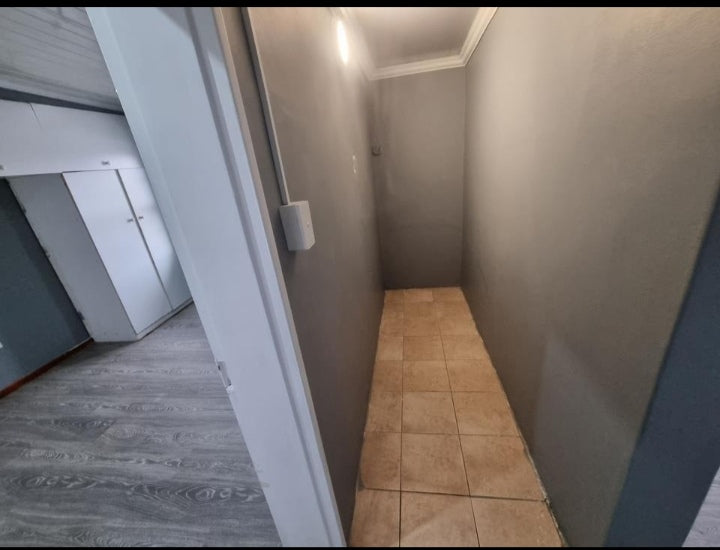 Flat To Rent Strandfontein