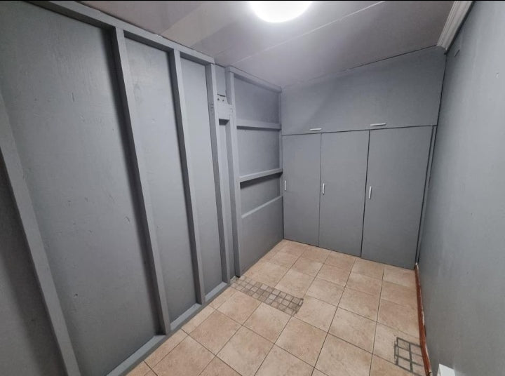 Flat To Rent Strandfontein