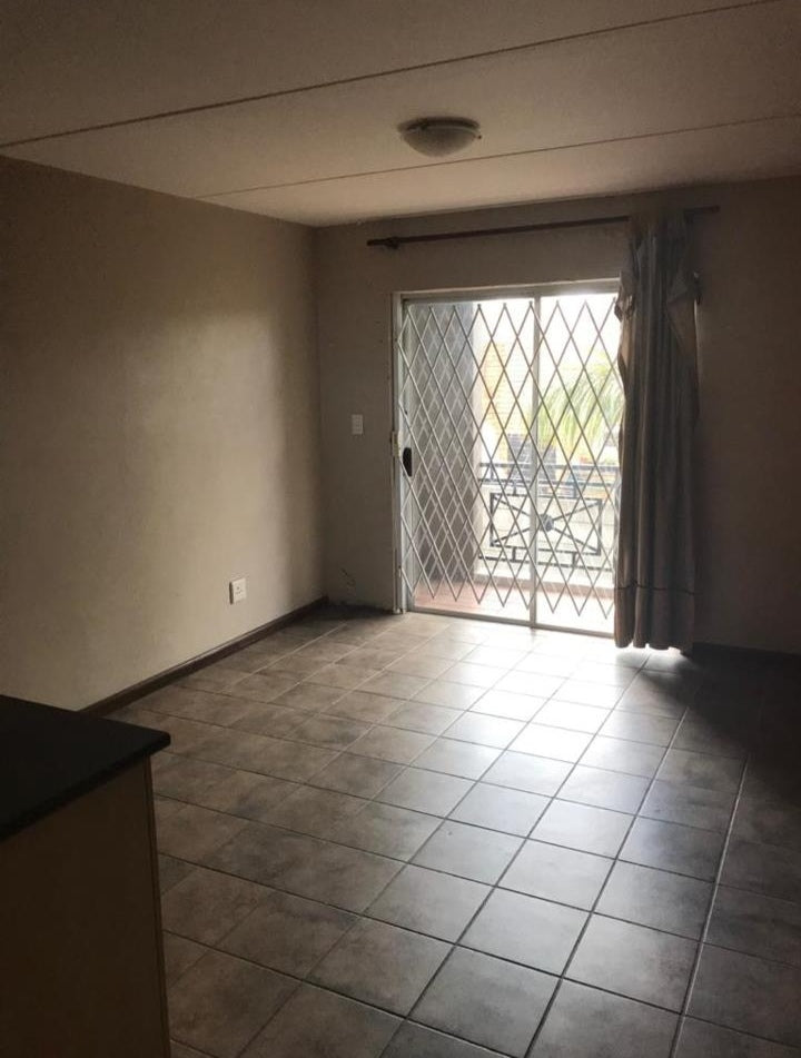 Flat To Rent In Brackenfell Central