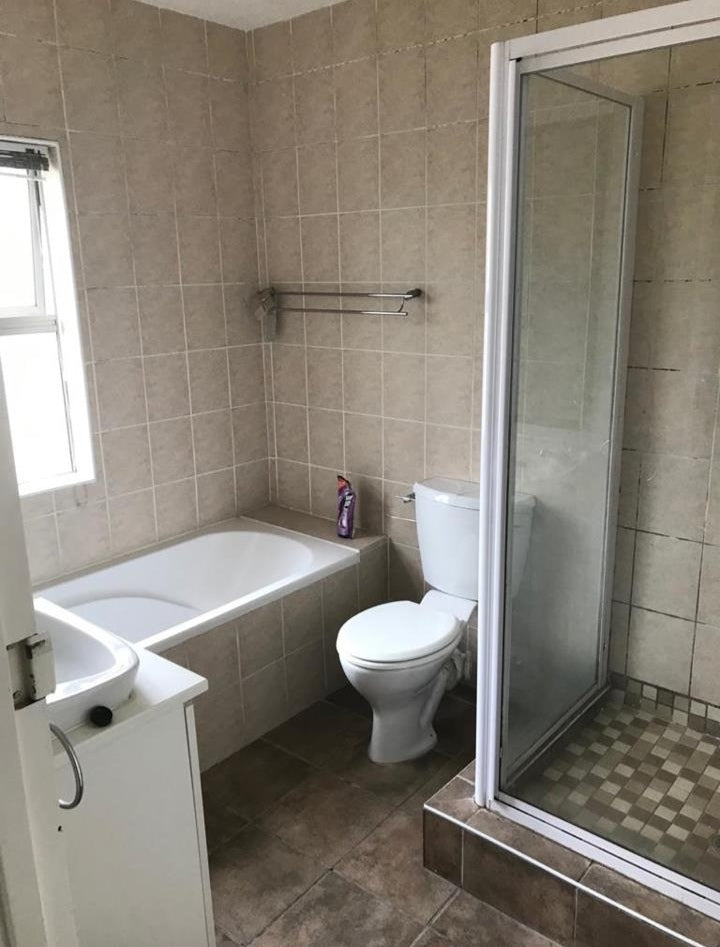 Flat To Rent In Brackenfell Central
