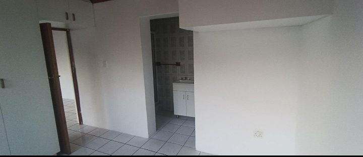 Flat To Rent In Glenlilly