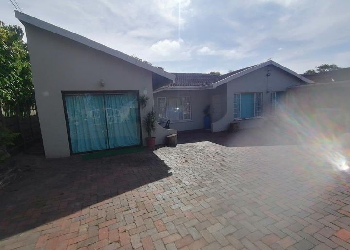 Flat To Rent In Westville